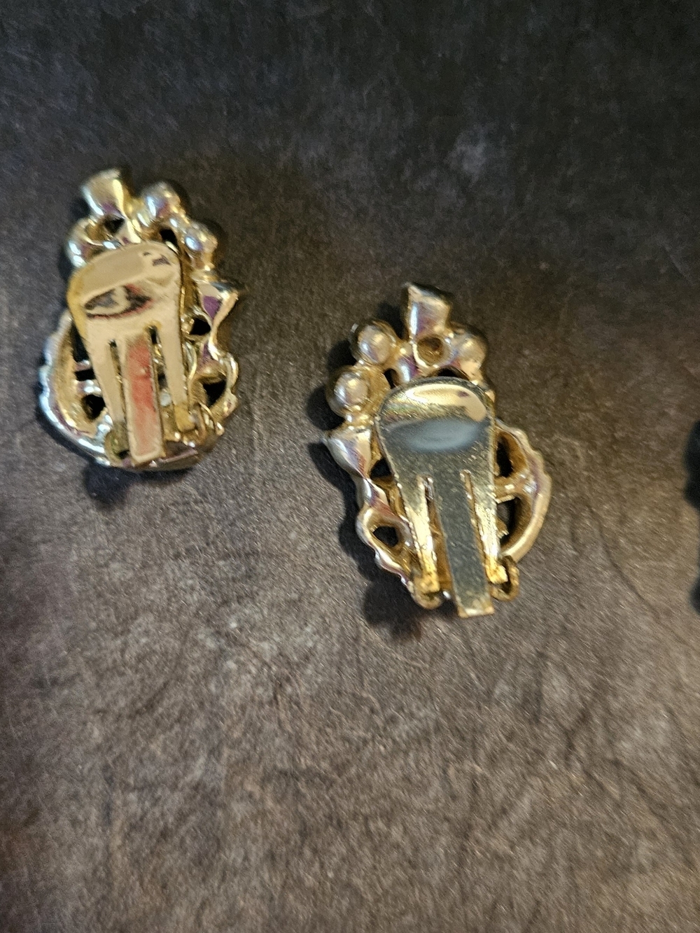 Vintage Gold-Tone Earrings And Pendant with Iridescent Crystal Clusters No Chain - Picture 4 of 5